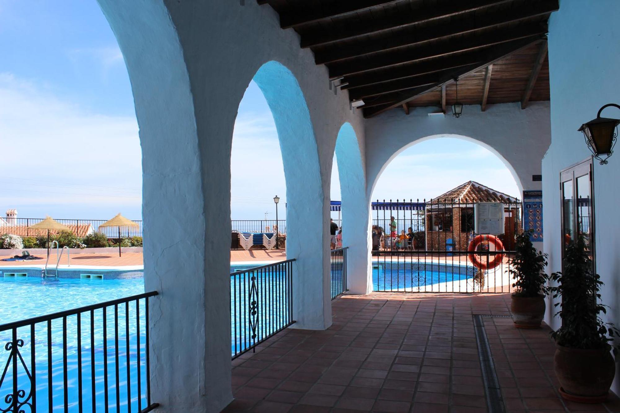 Apartamento Capistrano Village Nerja Zewnętrze zdjęcie