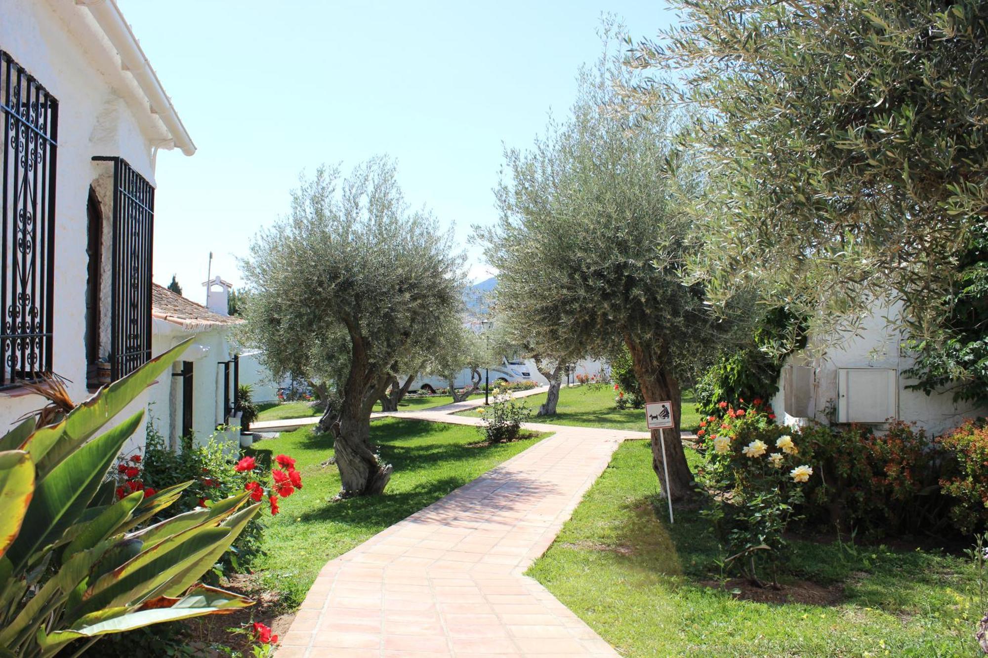 Apartamento Capistrano Village Nerja Zewnętrze zdjęcie