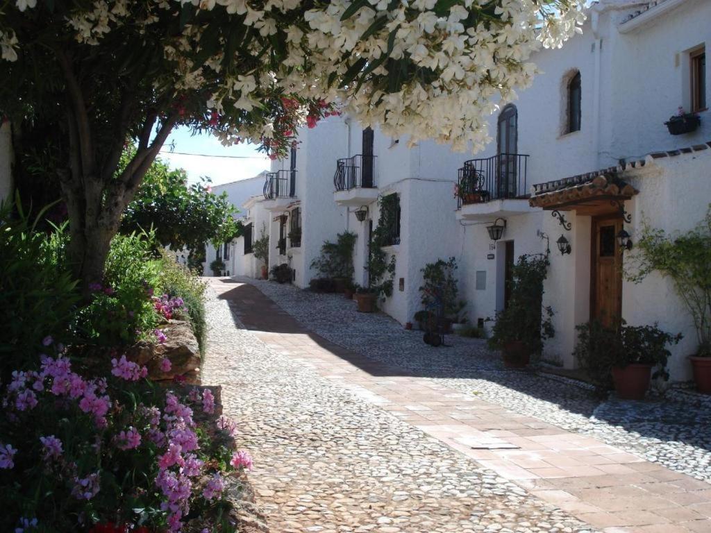 Apartamento Capistrano Village Nerja Zewnętrze zdjęcie
